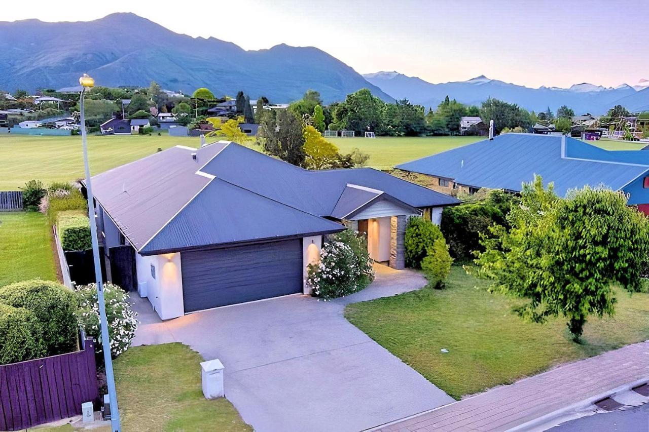 Wanaka Holiday Home Zewnętrze zdjęcie